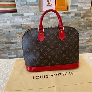 SOLD Louis Vuitton Alma Habdbag❤️